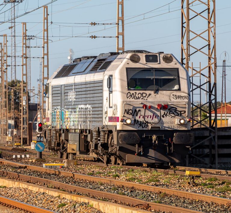 Locomotora "333" de Renfe Mercancías.