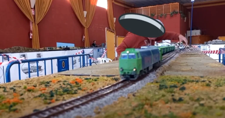 Ambiente ferroviario en la maqueta modular de Lora del Rio