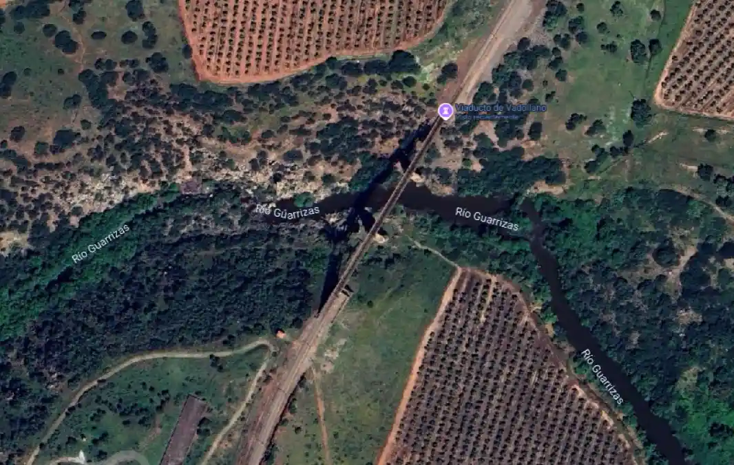 Viaducto de Vadollano sobre el Río Guarrizas