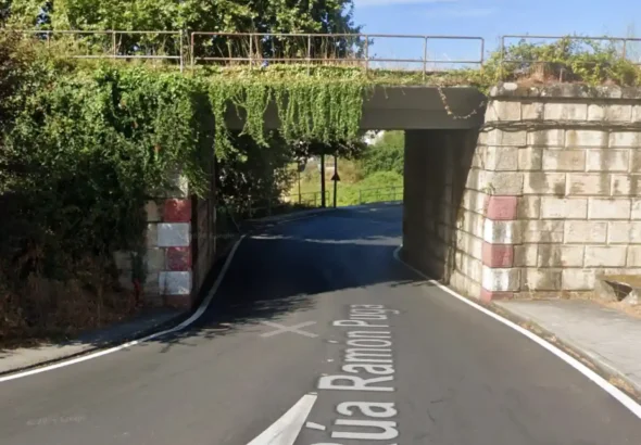 Paso inferior de la Rúa Ramón Puga, en la que habrá obras para su ampliación.