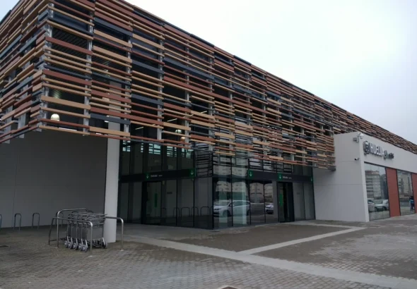 Estación de ADIF. De nueva construcción y de reciente inauguración allá por el 2018.