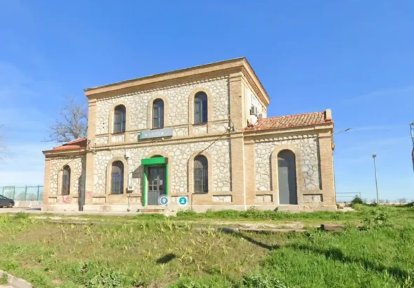 La estación de Illescas con iconos de maps.