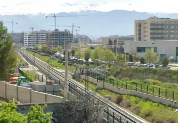 Acceso ferroviario de ancho mixto en Granada