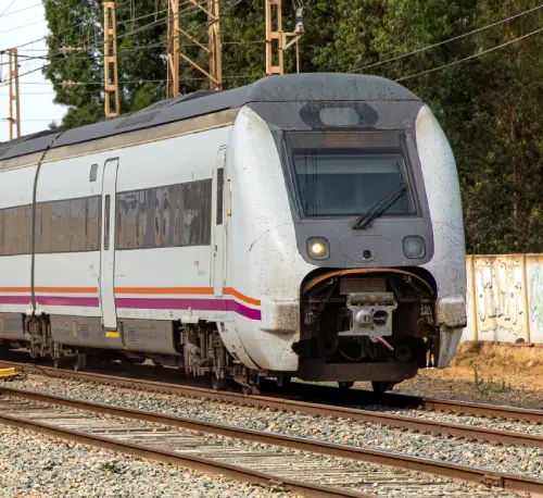 Tren de media distancia entre Sevilla y Huelva.